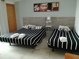 Lagos City Center Guest House & Hostel