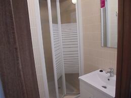 Lagos City Center Guest House & Hostel