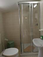 Lagos City Center Guest House & Hostel