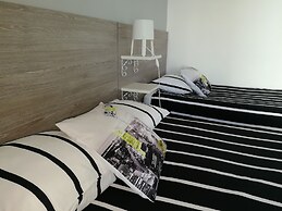 Lagos City Center Guest House & Hostel