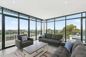 Whitewater Apartments