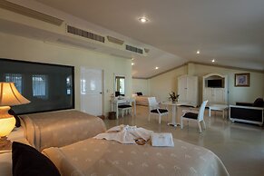 Excelaris Grand Resort Conventions & Spa