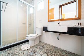 Ratana Hotel Rassada