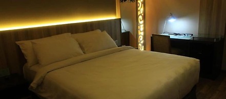 Ox Ville Hotel