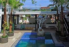Ox Ville Hotel