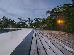 Tanita Lagoon Resort