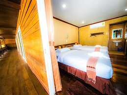 Tanita Lagoon Resort