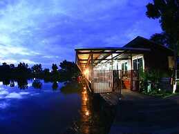 Tanita Lagoon Resort