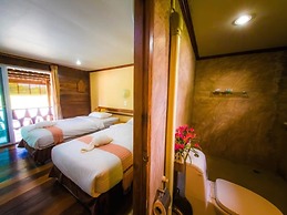 Tanita Lagoon Resort