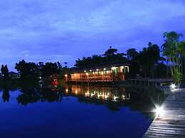 Tanita Lagoon Resort