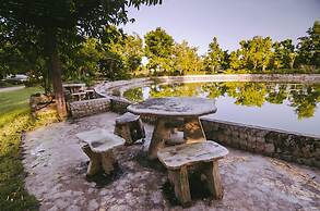 Tanita Lagoon Resort