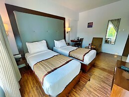 Hotel Clarks Collection Bhavnagar