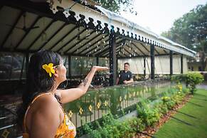 De Mandarin Beach Resort Suites & Villas