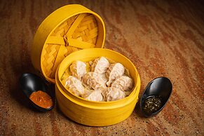 De Mandarin Beach Resort Suites & Villas