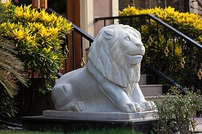 De Mandarin Beach Resort Suites & Villas