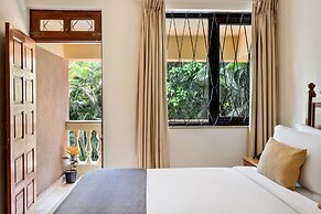 De Mandarin Beach Resort Suites & Villas