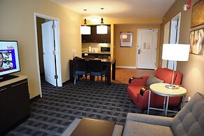 TownePlace Suites Lawrence Downtown