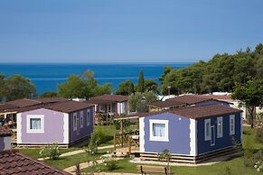 Holiday Homes Sirena Premium Village