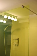 New Hotel Colón