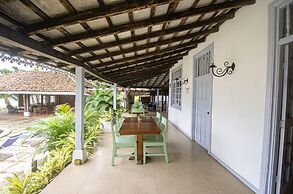 Villa Marina Lodge & Condos