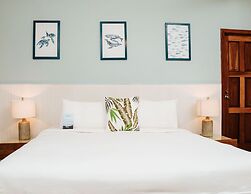 Villa Marina Lodge & Condos