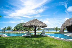 Villa Marina Lodge & Condos