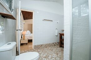 Villa Marina Lodge & Condos