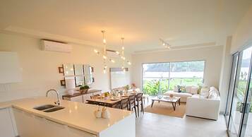 Villa Marina Lodge & Condos