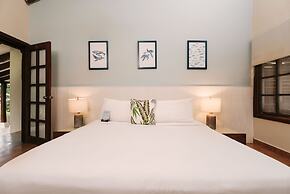 Villa Marina Lodge & Condos