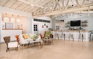 Villa Marina Lodge & Condos