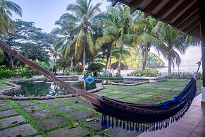 Villa Marina Lodge & Condos