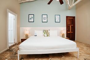 Villa Marina Lodge & Condos