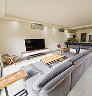 Villa Marina Lodge & Condos