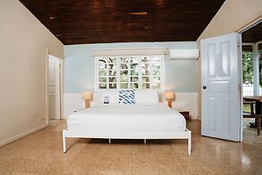 Villa Marina Lodge & Condos