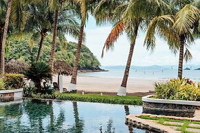 Villa Marina Lodge & Condos