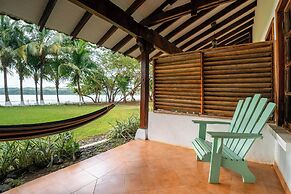 Villa Marina Lodge & Condos