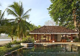 Villa Marina Lodge & Condos