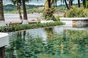 Villa Marina Lodge & Condos