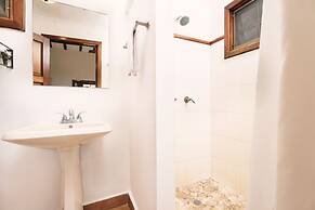 Villa Marina Lodge & Condos