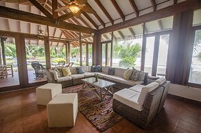 Villa Marina Lodge & Condos