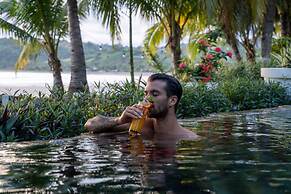 Villa Marina Lodge & Condos