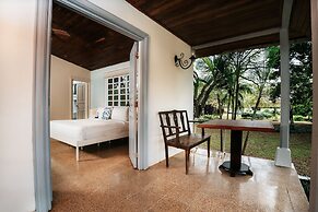 Villa Marina Lodge & Condos