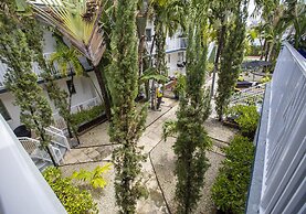 Beachside All Suites Hotel