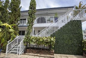 Beachside All Suites Hotel