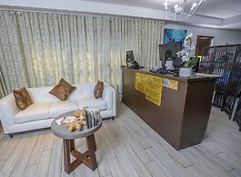 Beachside All Suites Hotel