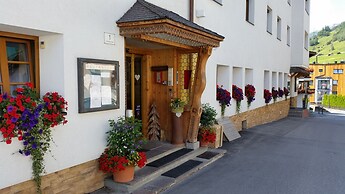 Hotel Nassereinerhof