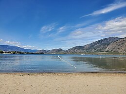 Desert Surfside Waterfront Accommodations