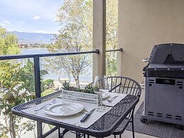 Desert Surfside Waterfront Accommodations