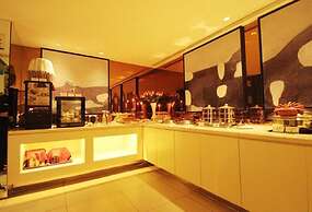 Jinjiang Inn Changzhi Bayi Square