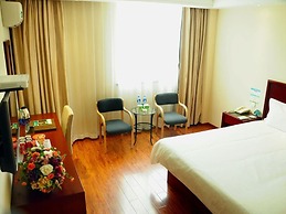 GreenTree Inn Chuzhou Dingyuan County People's Square General Hospital